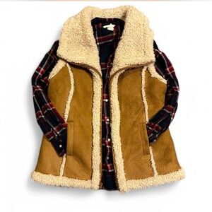 ⭐️3/$12⭐️ Tan faux suede lined vest